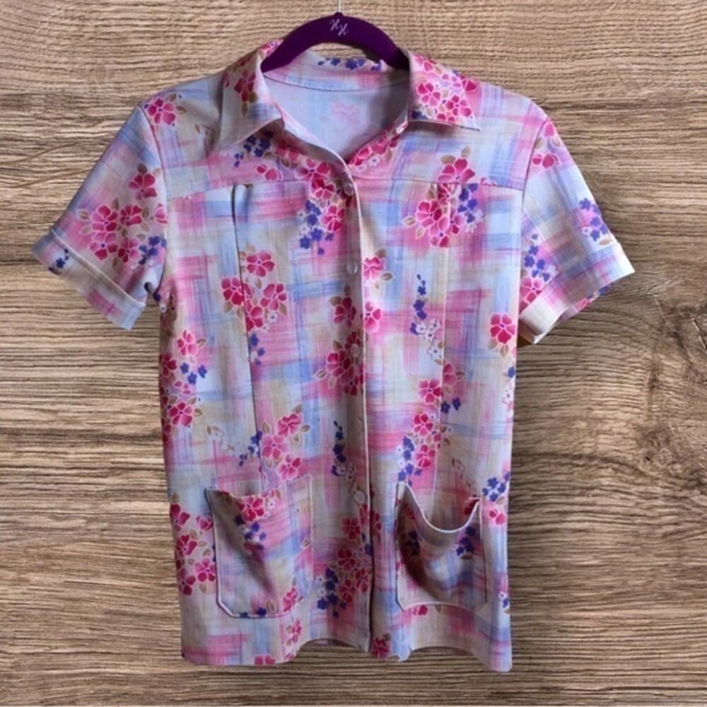 Vintage 70s floral button down shirt, small pink